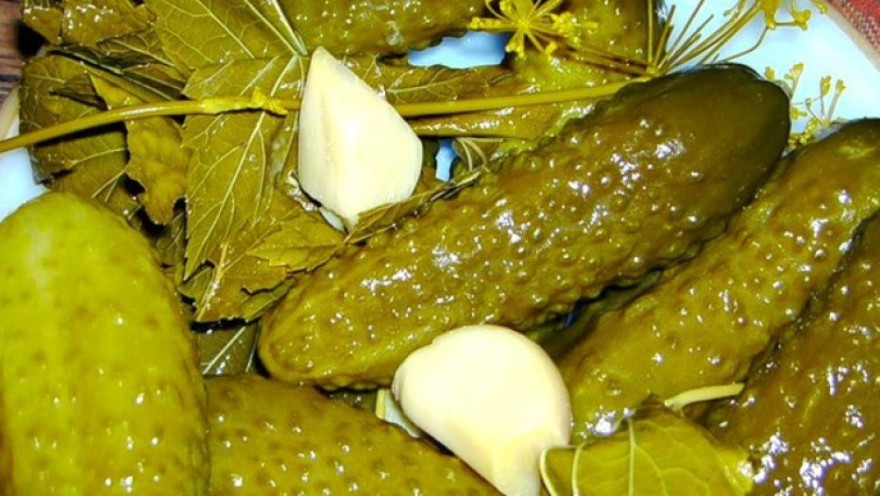 Вкусные хрустящие маринованные огурцы на зиму – пошаговый рецепт с фото, как их мариновать